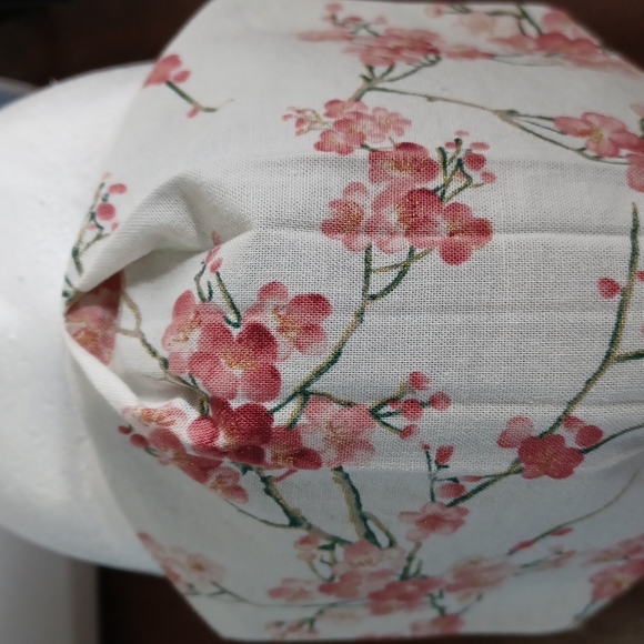 Handmade Facemask Spring Blossoms - Picture 3 of 5